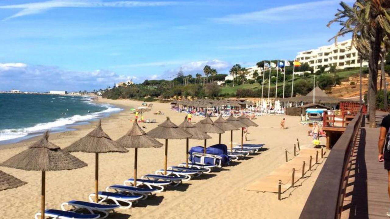 Mi Capricho A16 Beachfront Apartment Sitio de Calahonda Bagian luar foto
