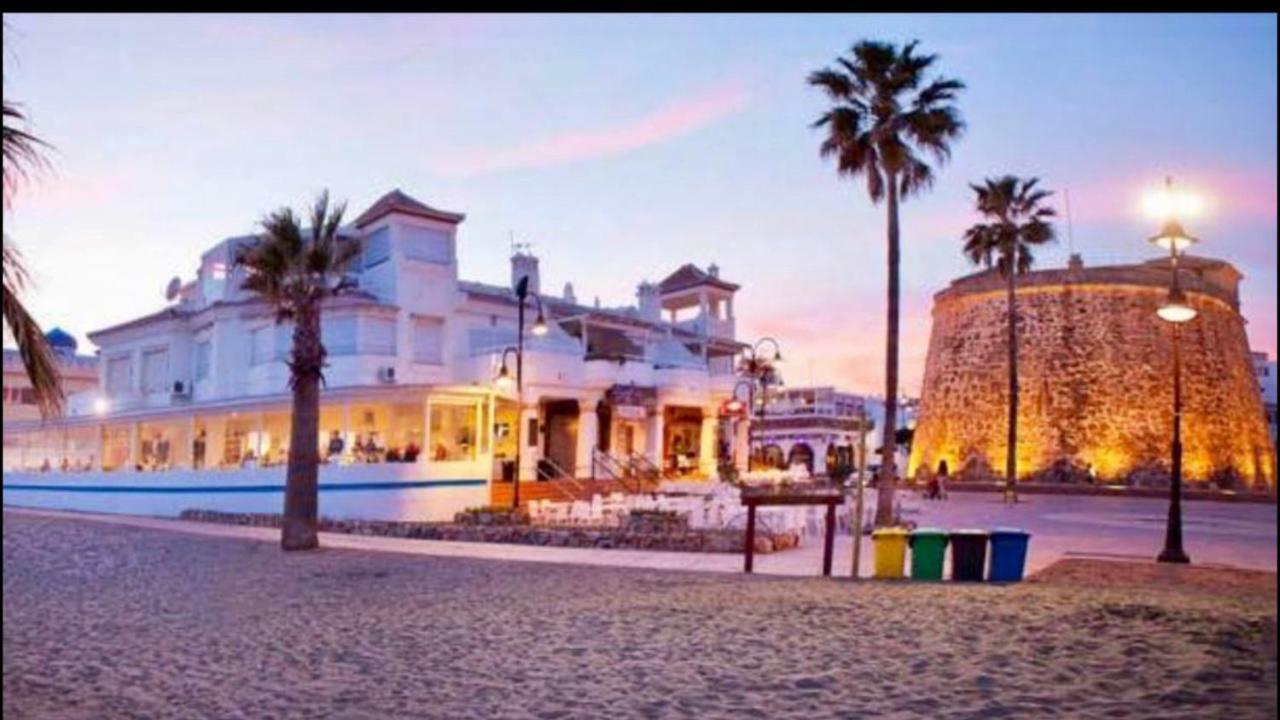 Mi Capricho A16 Beachfront Apartment Sitio de Calahonda Bagian luar foto
