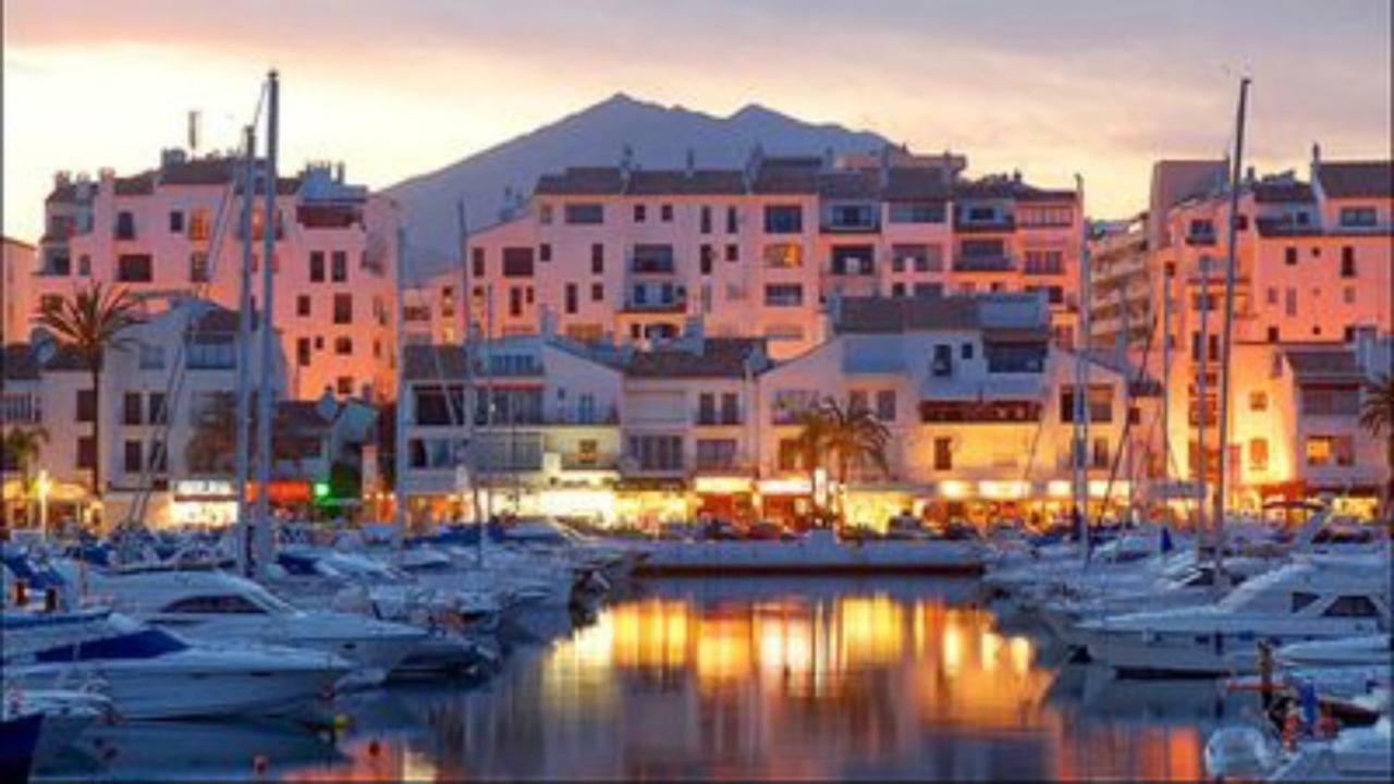 Mi Capricho A16 Beachfront Apartment Sitio de Calahonda Bagian luar foto