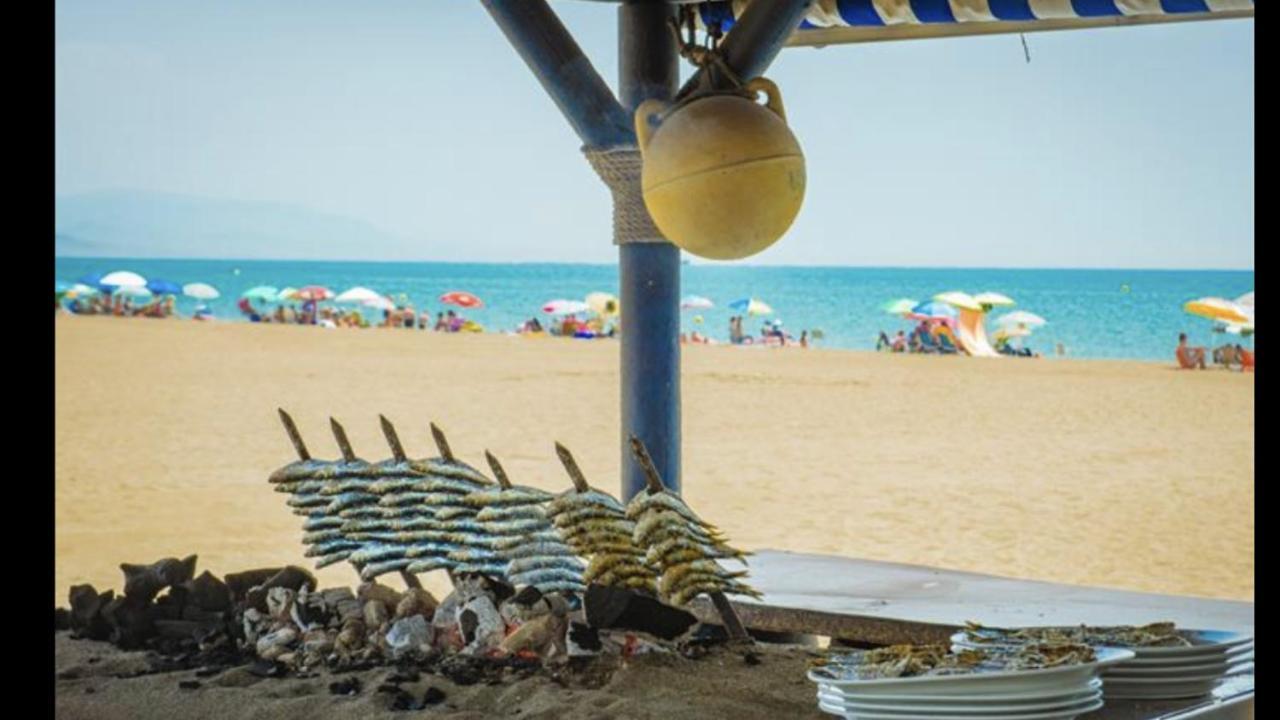Mi Capricho A16 Beachfront Apartment Sitio de Calahonda Bagian luar foto